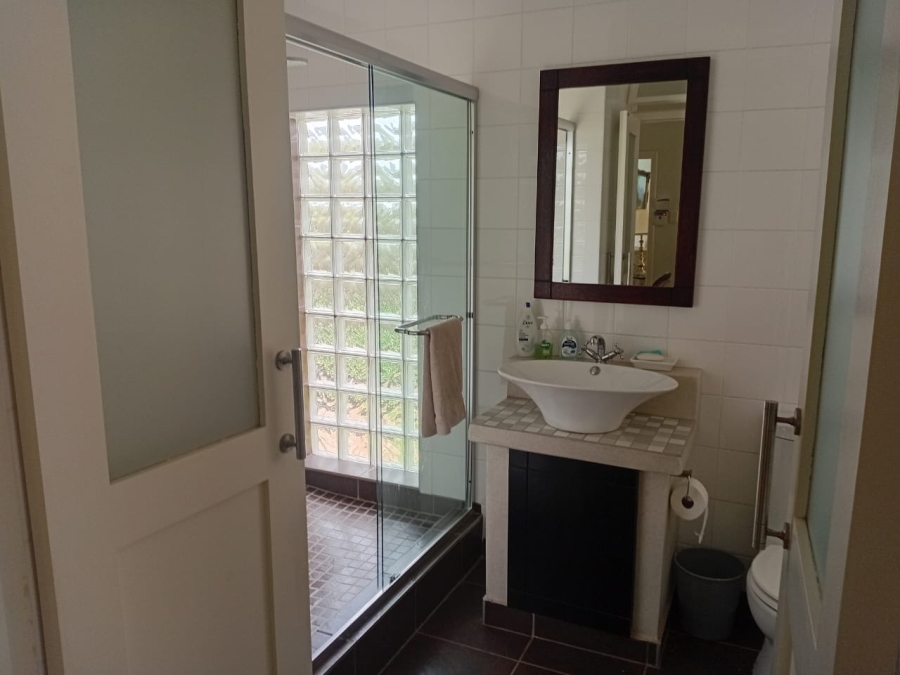 To Let 1 Bedroom Property for Rent in Beacon Bay Eastern Cape